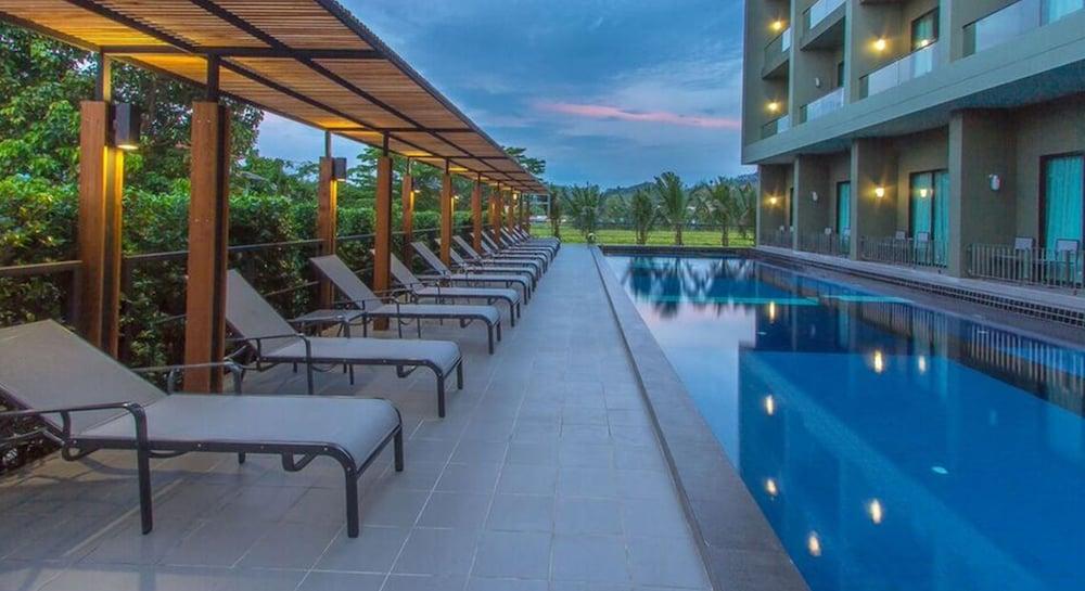 Sugar Marina Hotel -Aviator- Phuket Airport - Sha Extra Plus Nai Yang Экстерьер фото